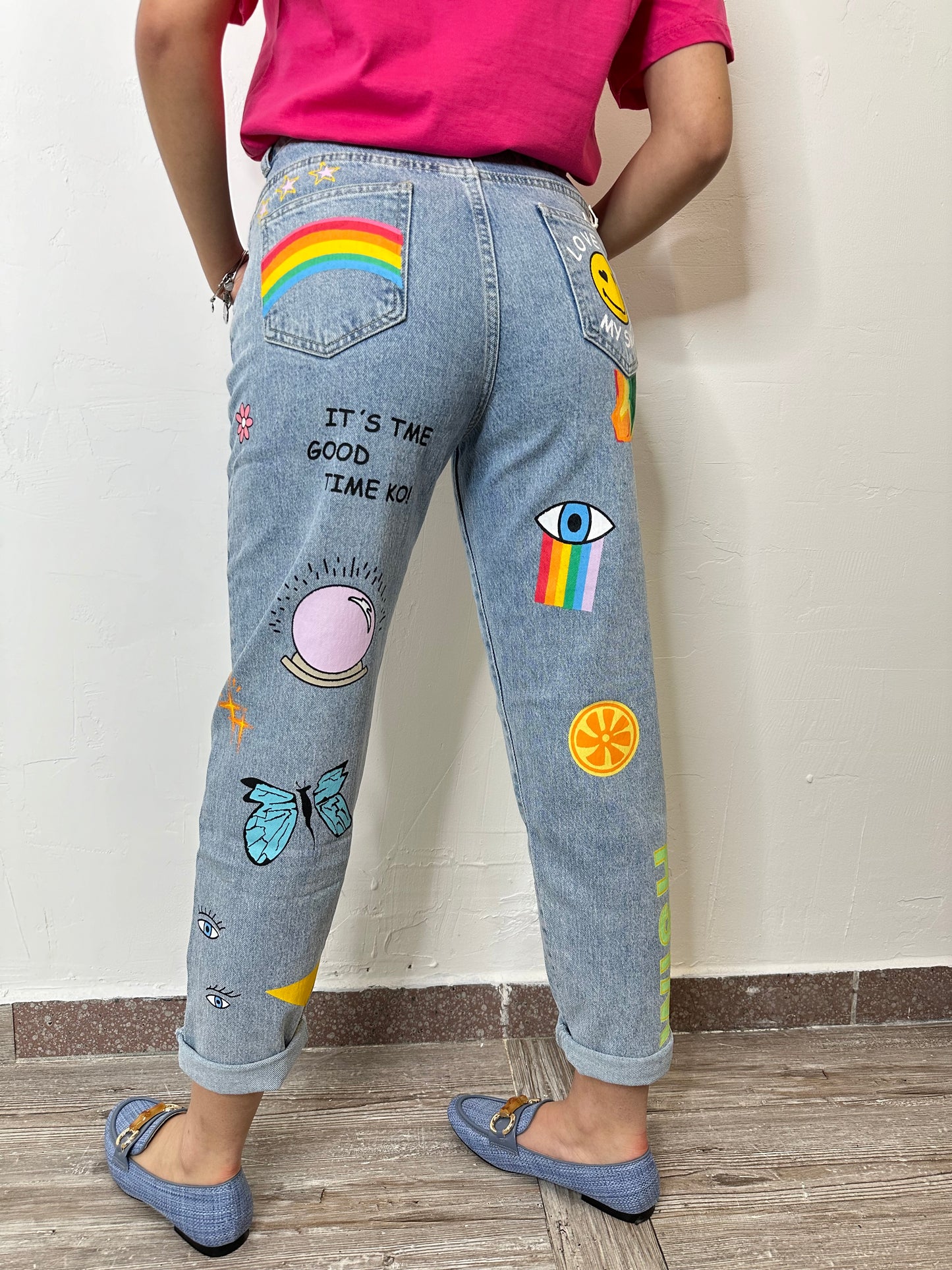 JEANS CON PATCH